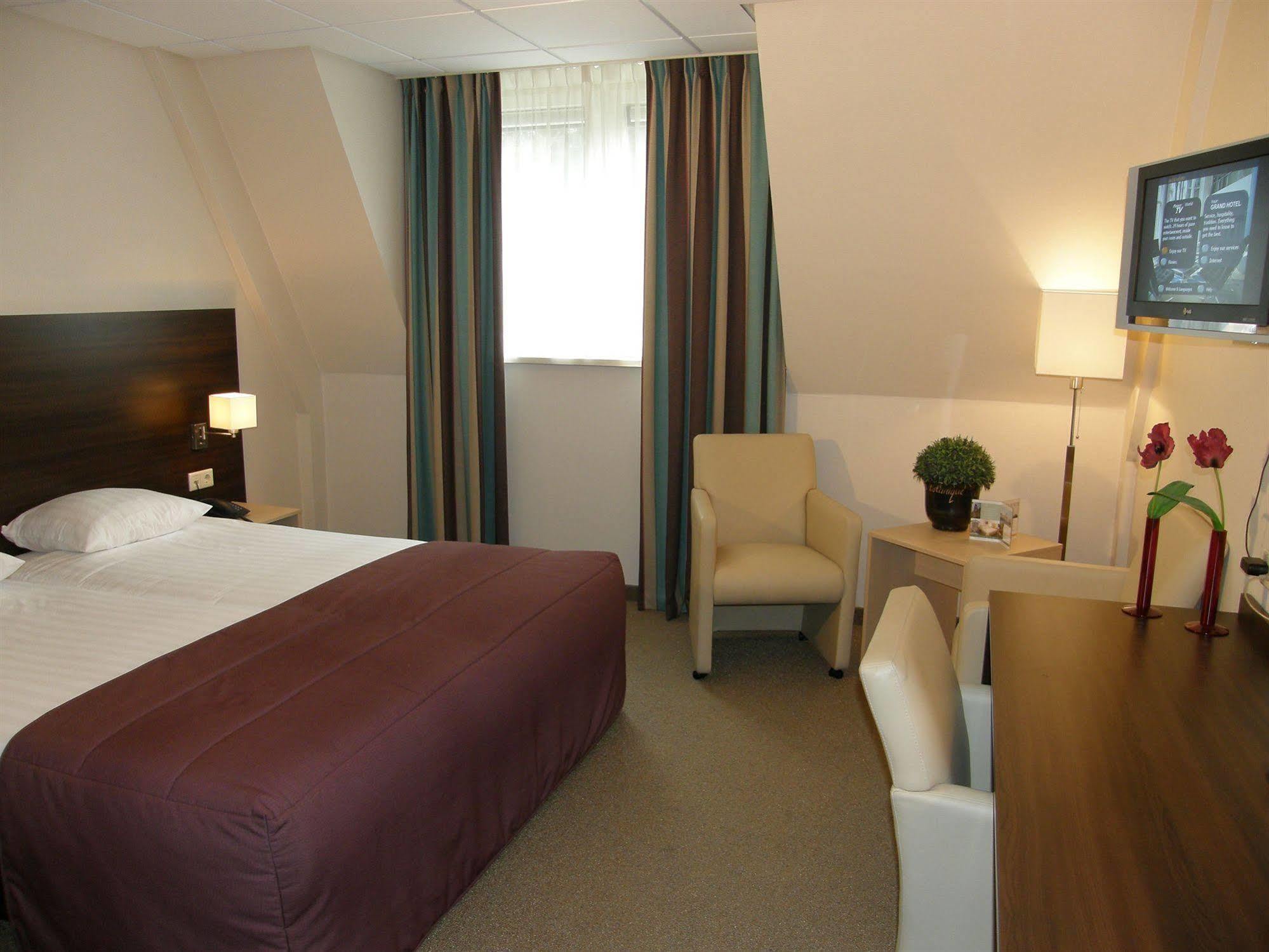 Hotel De Werelt Garderen Luaran gambar